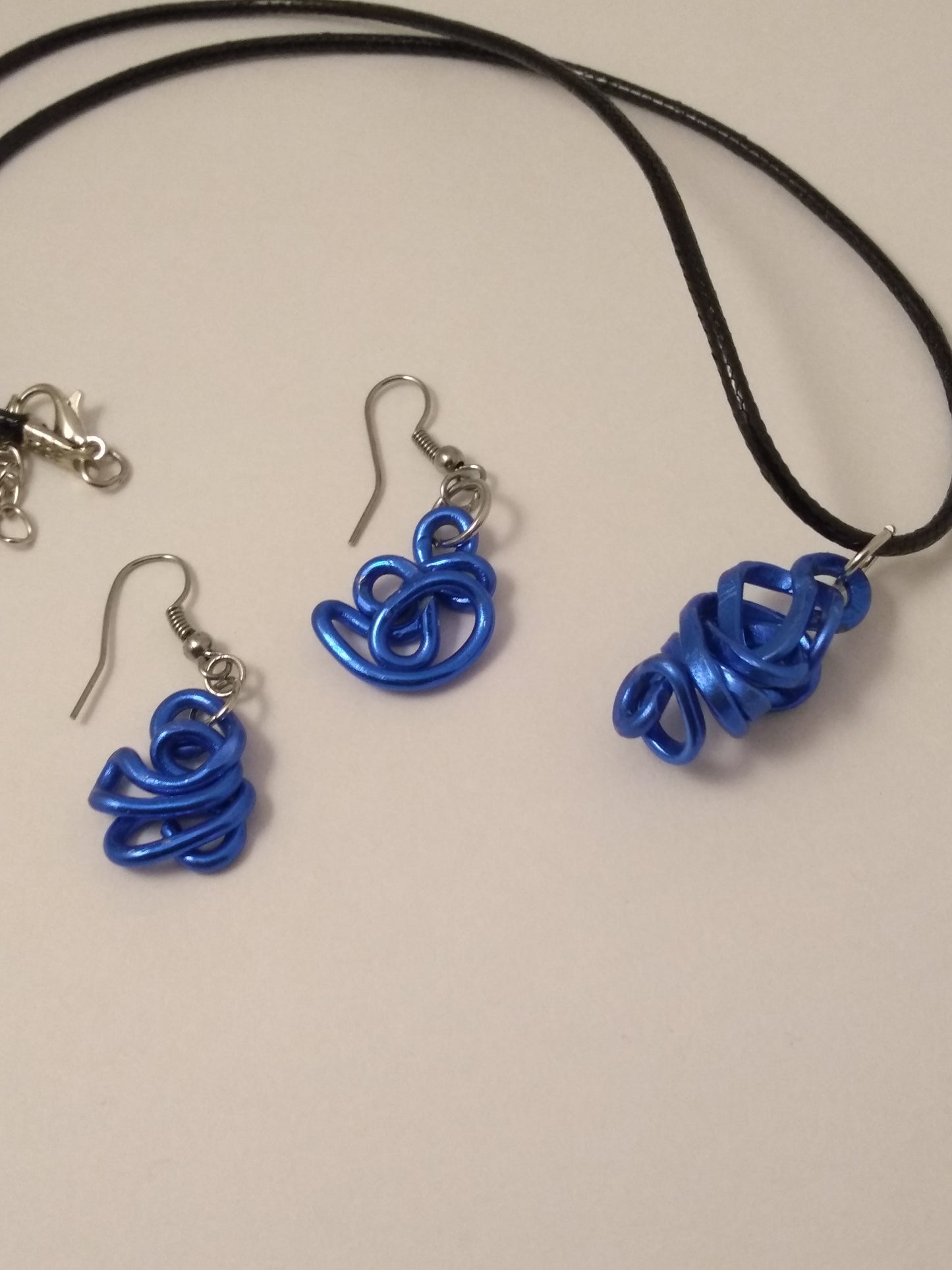 blue twisted hammered aluminum 2-piece jewelry set