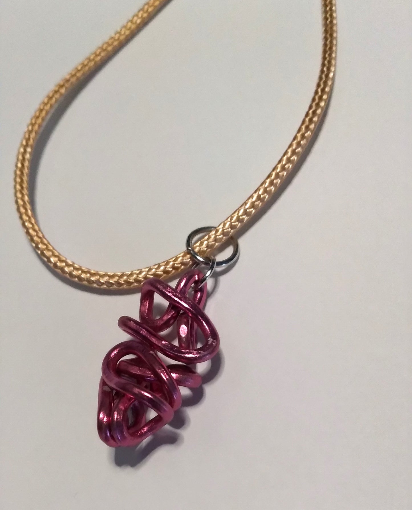 rose twisted aluminum necklace