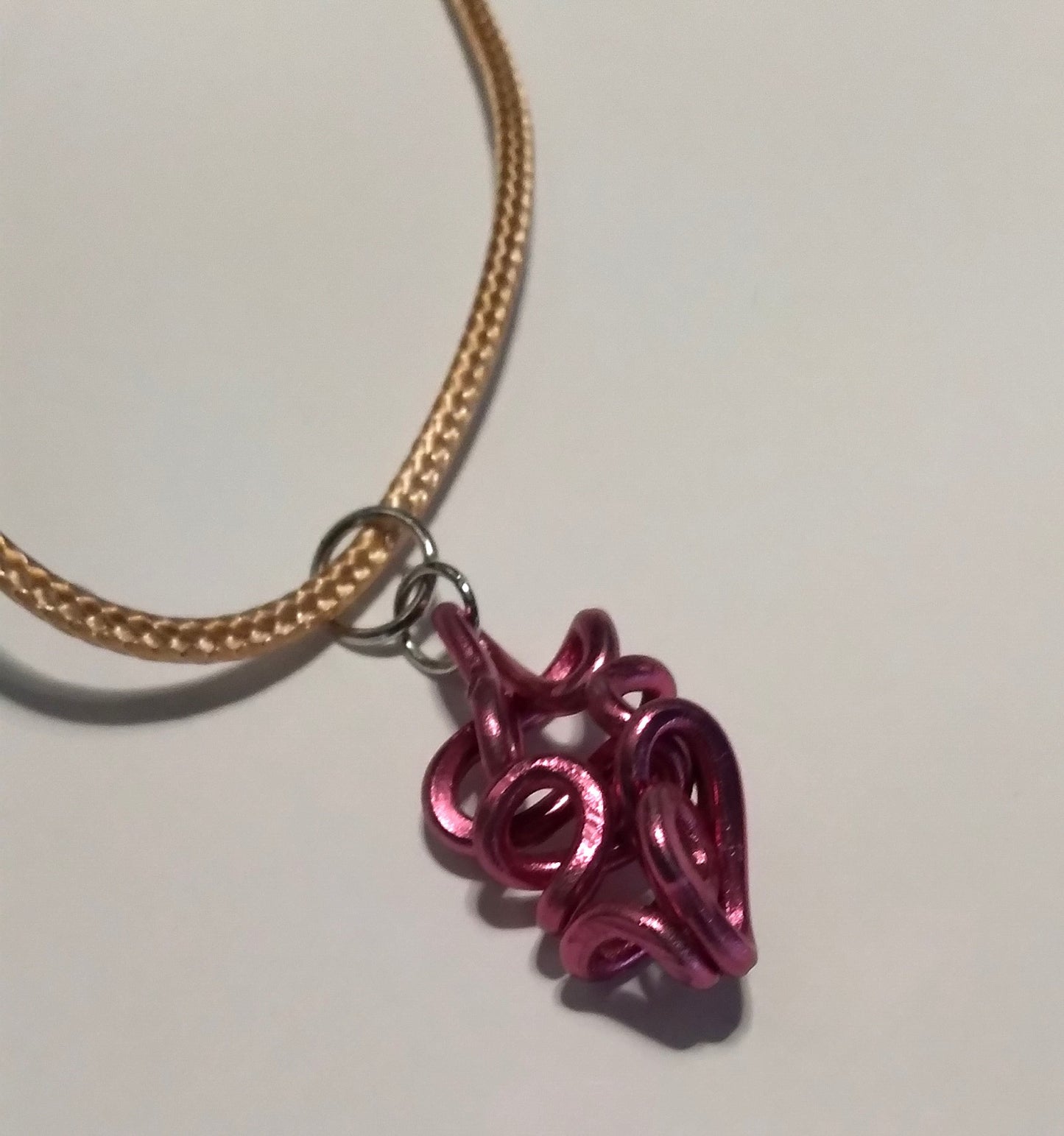 rose twisted aluminum necklace
